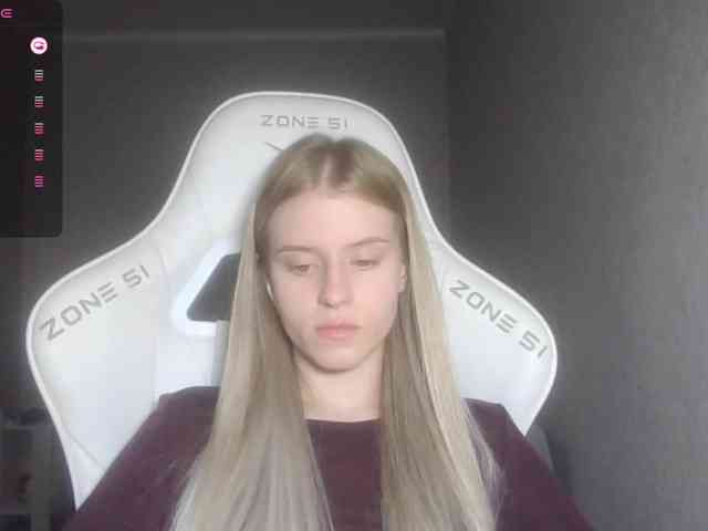 Helga_Pataki webcam