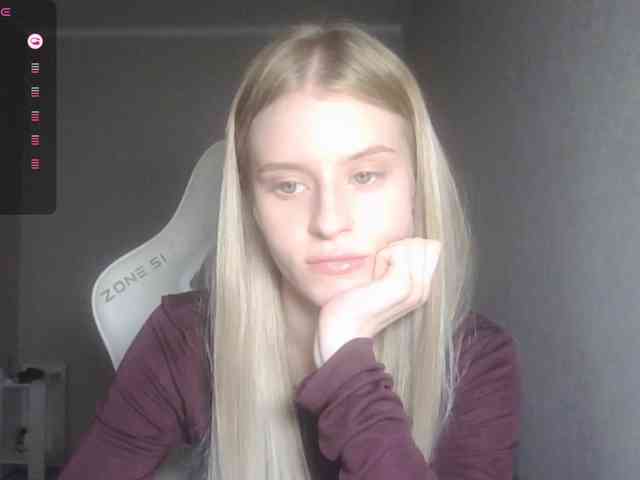 Helga_Pataki webcam