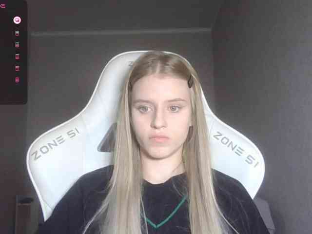 Helga_Pataki webcam