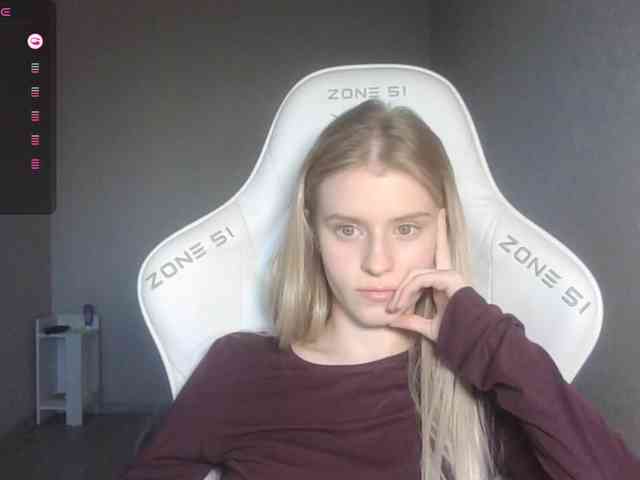 Helga_Pataki webcam