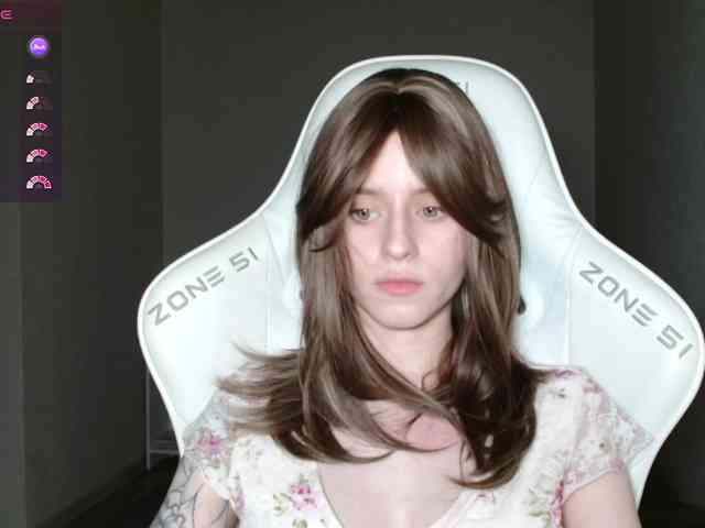 Helga_Pataki webcam