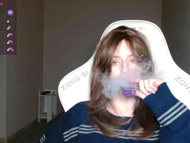 Helga_Pataki webcam