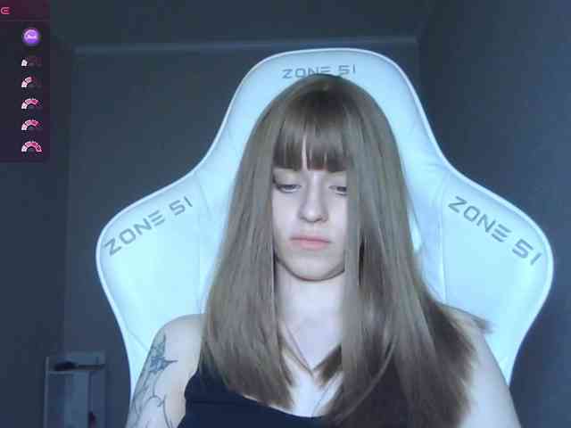 Helga_Pataki webcam