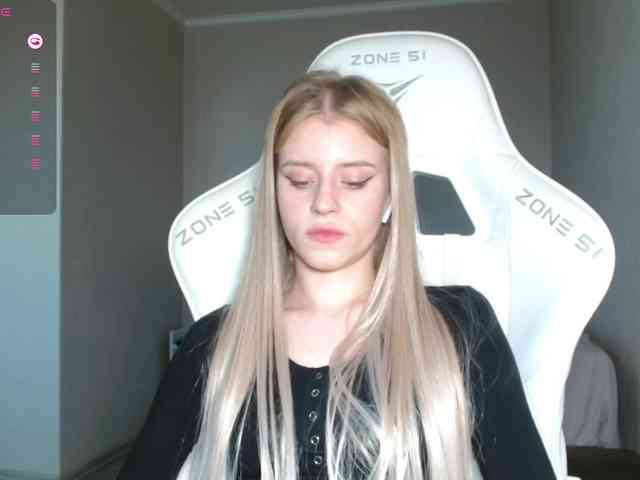 Helga_Pataki webcam