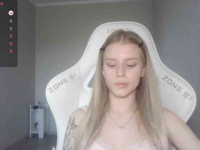 Helga_Pataki webcam