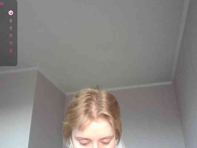 Helga_Pataki webcam