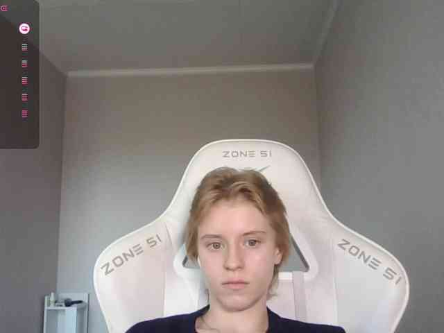 Helga_Pataki webcam