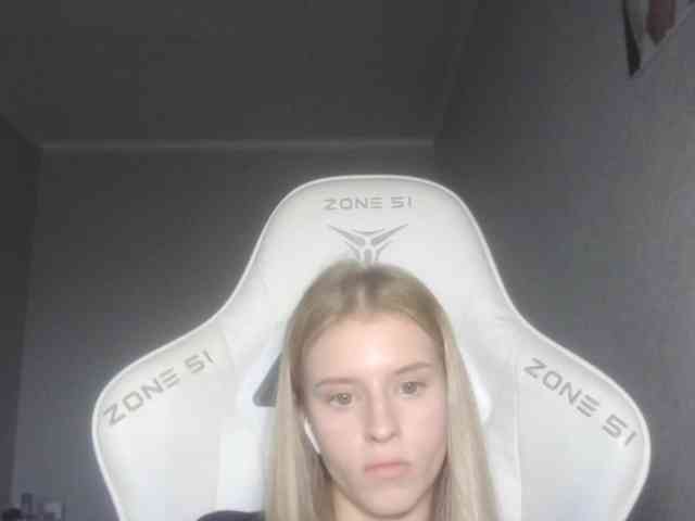 Helga_Pataki webcam
