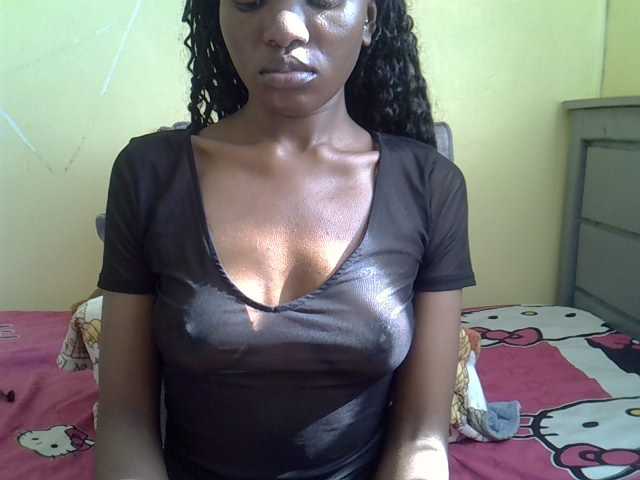 Eboniana live cam on BongaCams