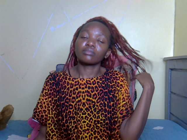 Eboniana live cam on BongaCams
