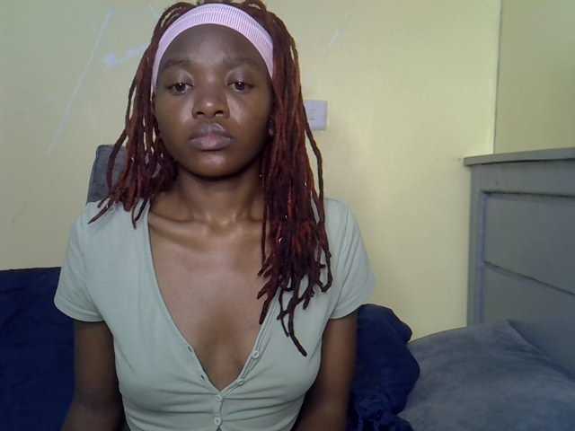 Eboniana live cam on BongaCams