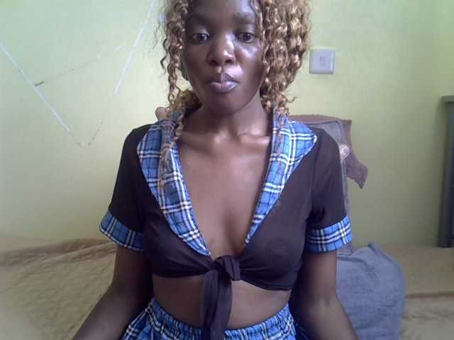 Eboniana live cam on BongaCams
