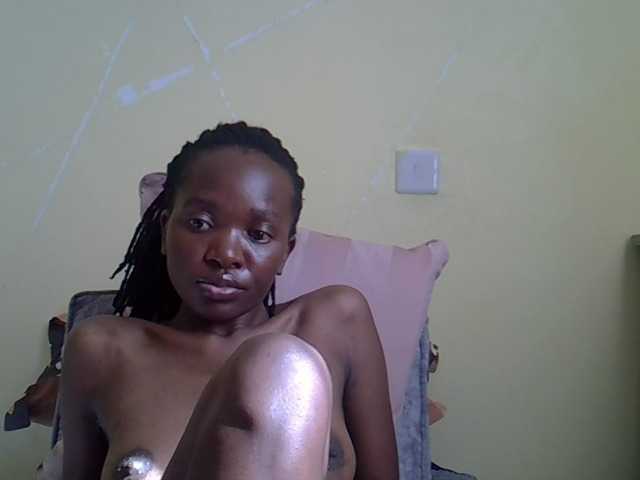 Eboniana live cam on BongaCams