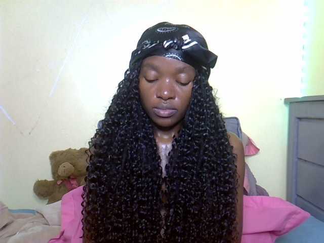 Eboniana live cam on BongaCams