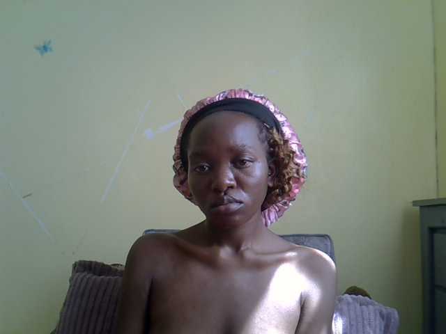Eboniana live cam on BongaCams