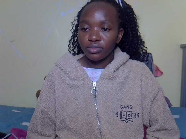 Eboniana live cam on BongaCams