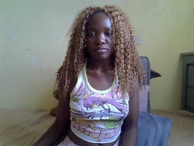 Eboniana live cam on BongaCams