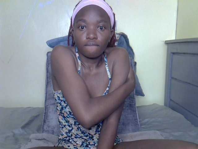 Eboniana live cam on BongaCams