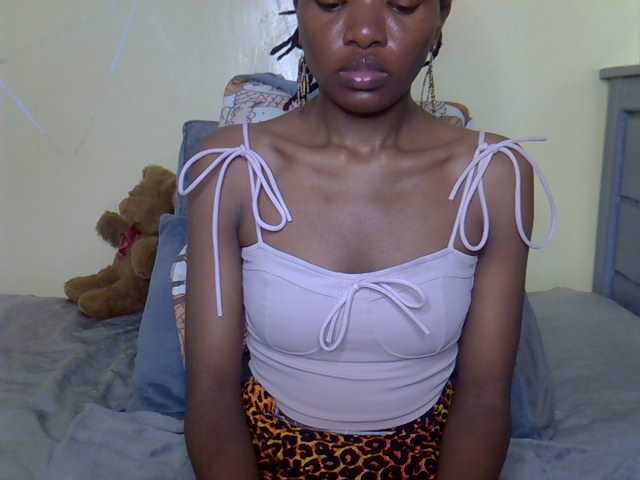 Eboniana live cam on BongaCams