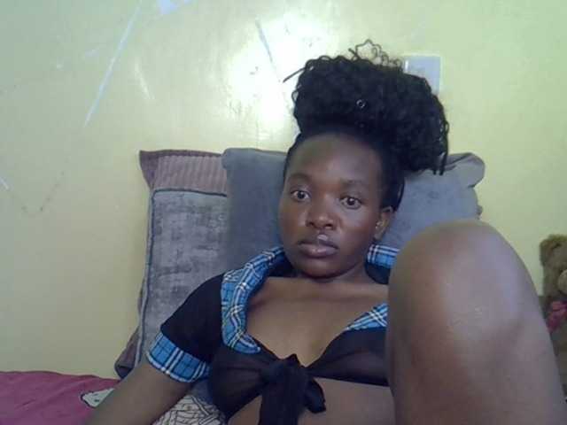 Eboniana live cam on BongaCams