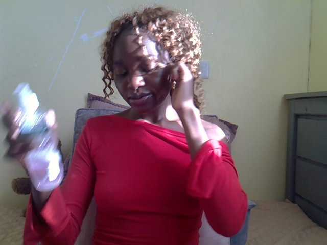 Eboniana live cam on BongaCams