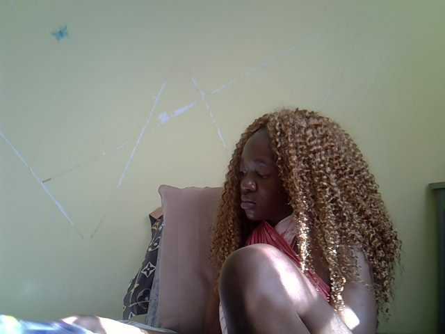 Eboniana live cam on BongaCams