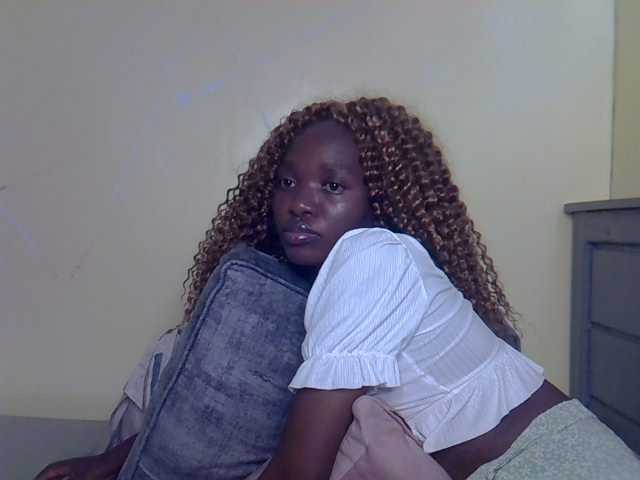 Eboniana live cam on BongaCams