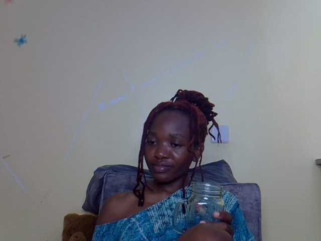 Eboniana live cam on BongaCams