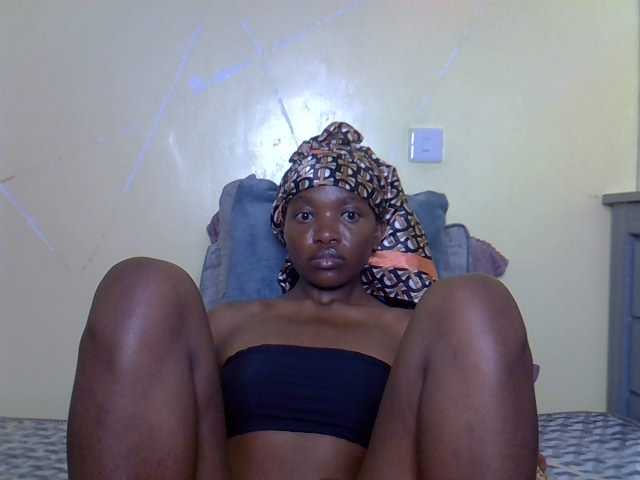 Eboniana live cam on BongaCams