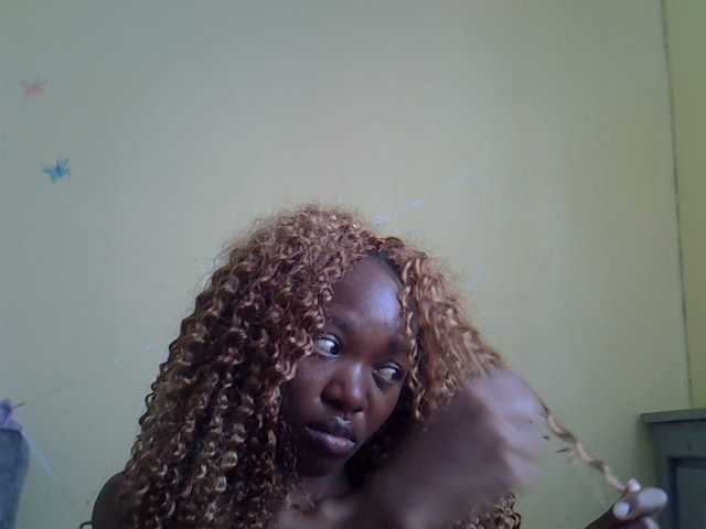 Eboniana live cam preview