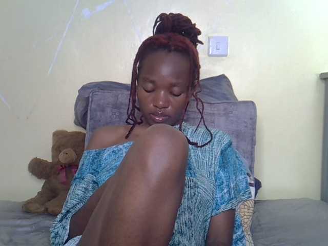 Eboniana live cam on BongaCams