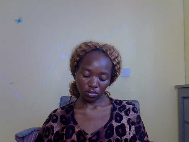 Eboniana live cam on BongaCams
