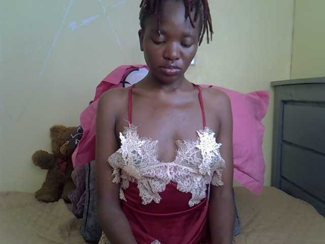 Eboniana live cam on BongaCams