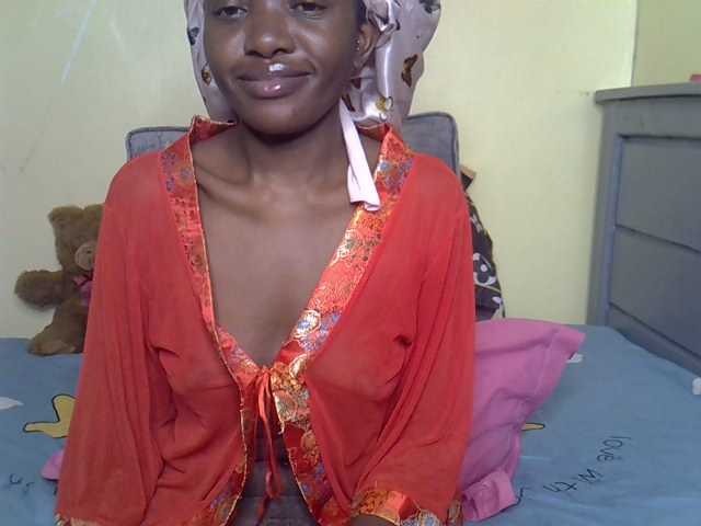 Eboniana live cam on BongaCams