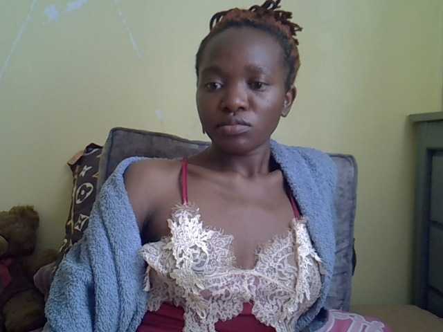 Eboniana live cam on BongaCams