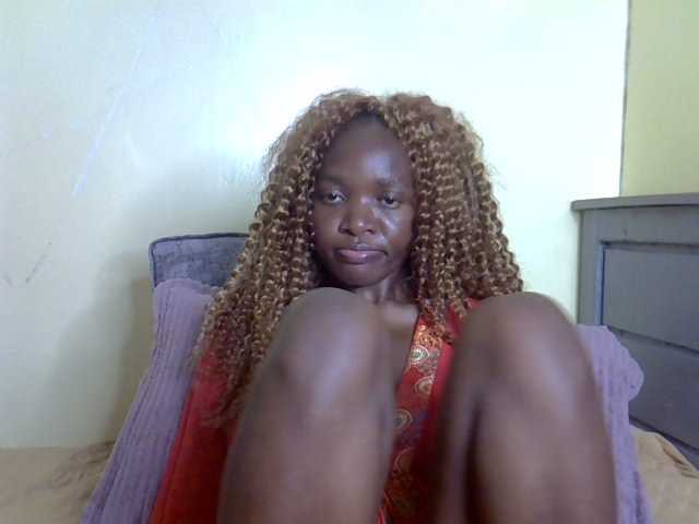 Eboniana live cam on BongaCams