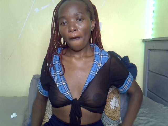 Eboniana live cam on BongaCams