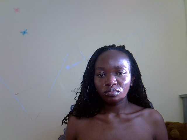 Eboniana live cam on BongaCams