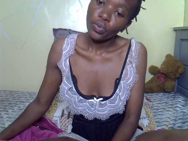 Eboniana live cam on BongaCams