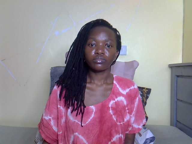 Eboniana live cam on BongaCams