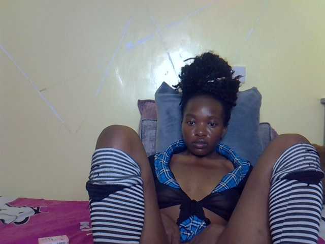 Eboniana live cam on BongaCams