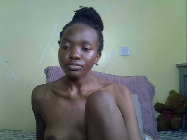 Eboniana live cam on BongaCams