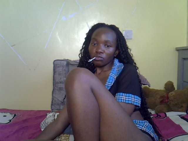 Eboniana live cam on BongaCams