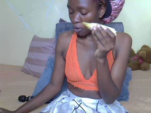 Eboniana live cam on BongaCams