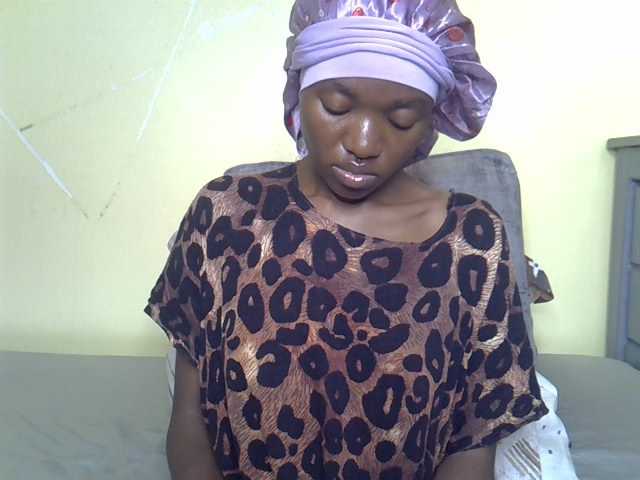 Eboniana live cam on BongaCams