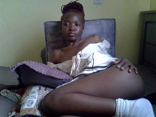 Eboniana's BongaCams show and profile