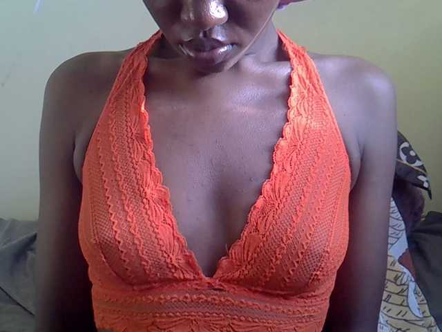 Eboniana's BongaCams show and profile