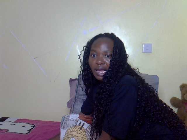 Eboniana live cam on BongaCams