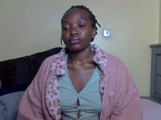 Eboniana live cam on BongaCams