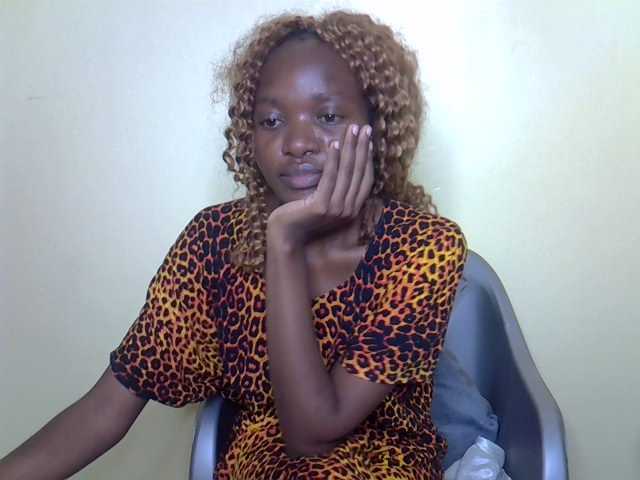 Eboniana live cam on BongaCams